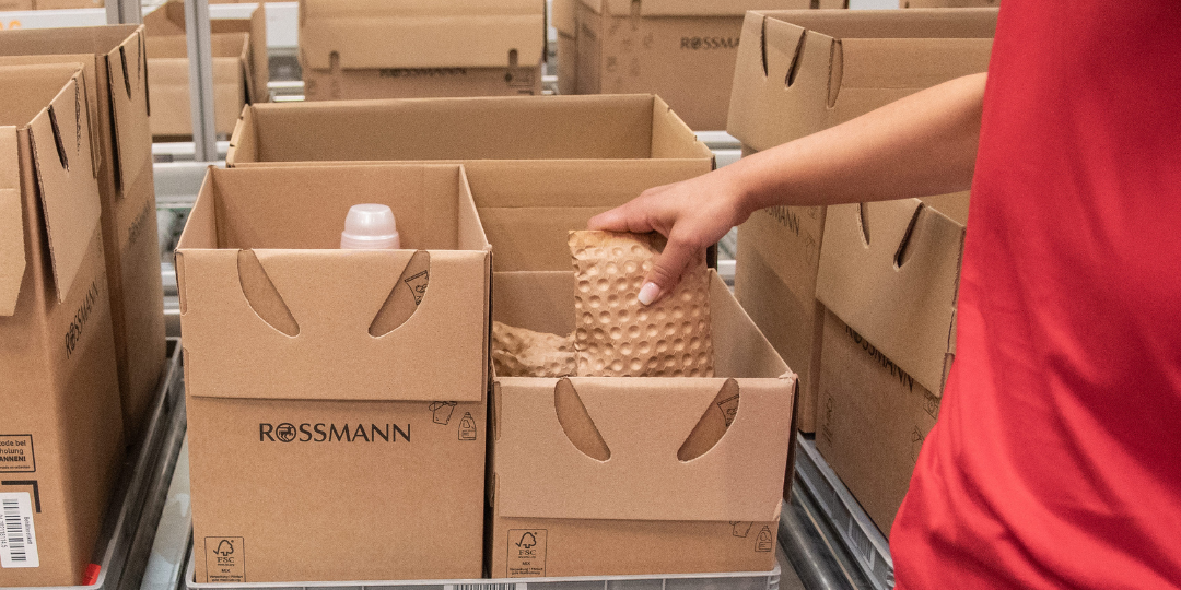 Polstertaschen von Papair im Rossmannzentrallager