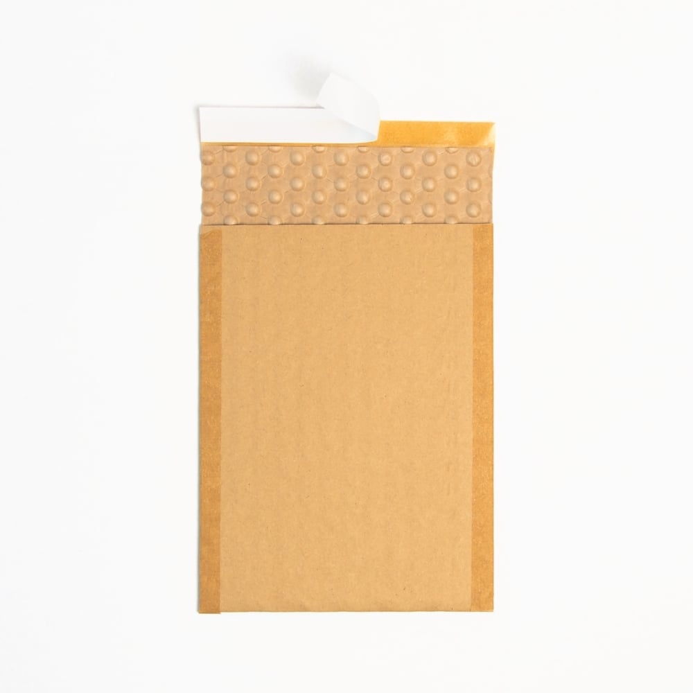 Presseseite2025-PapairBag- nachhaltiger Polsterbeutel mit Selbstklebeband