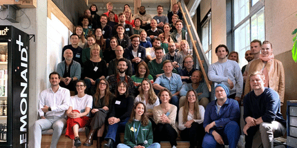 timeline-amazon-accelerator-teamfoto-papair