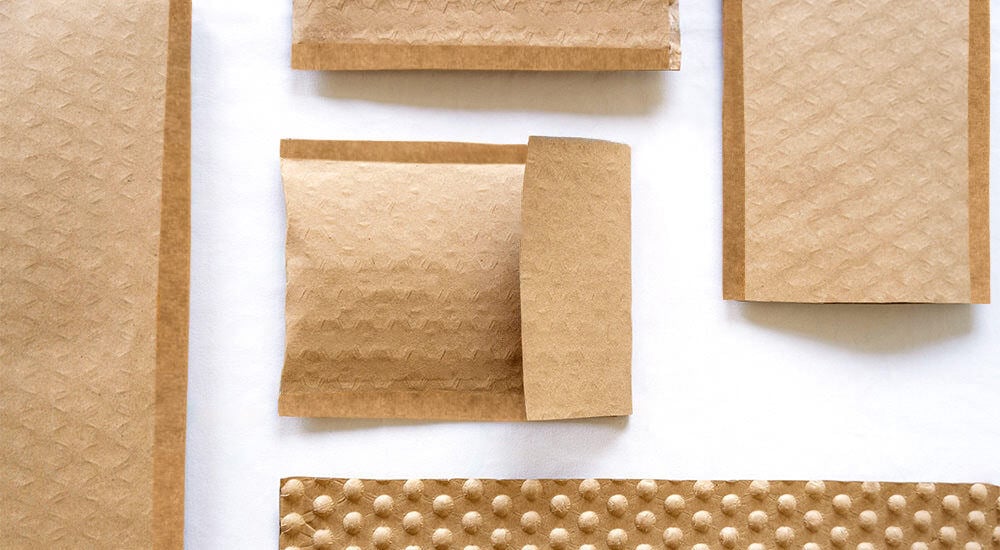 Papair Produktübersicht, Verpackungsmaterial aus Papier, als nachhaltige Alternative für den Versand.
