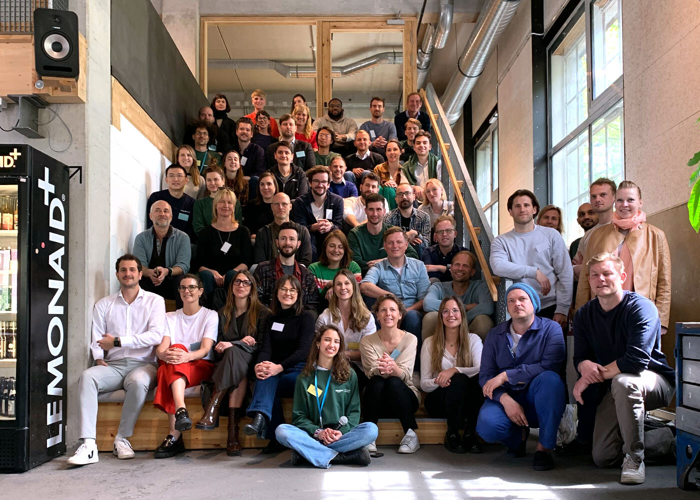 timeline-amazon-accelerator-teamfoto-papair